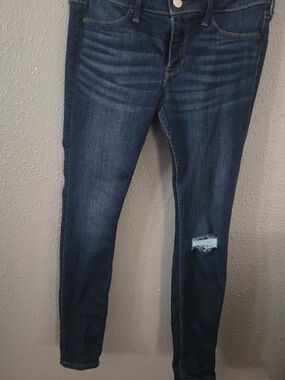 Hollister Dark Indigo Skinny Jeans with Distressed Knee